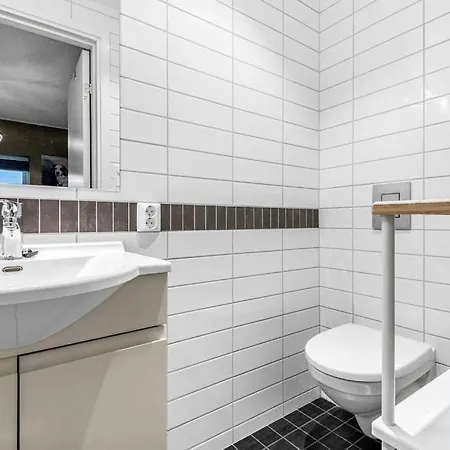 High End With Private Balc, Sea View, 2br,parking. * Bergen